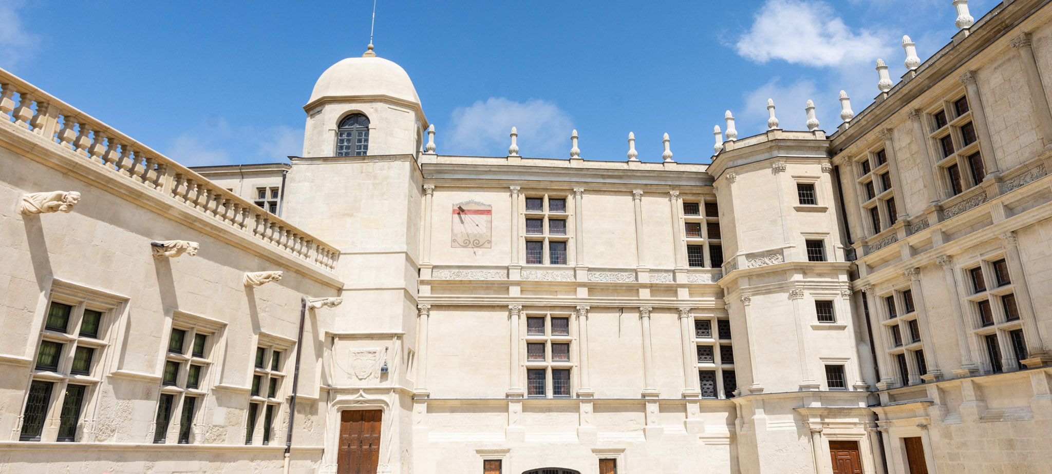 Château de Grignan • Les Châteaux de la Drôme